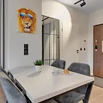 Scala Center Premium By Lion 아파트 *