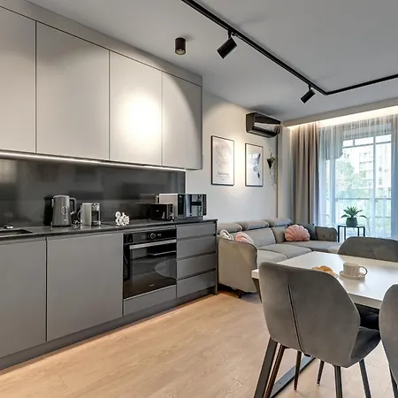 Scala Center Premium By Lion * 格但斯克