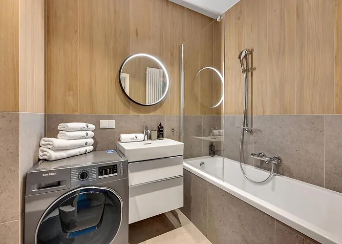 Scala Center Premium By Lion Gdańsk